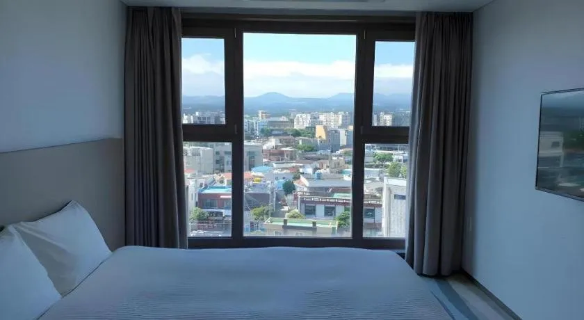 Bed in Ebenezer Hotel