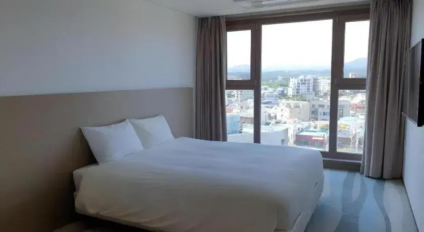 Bed in Ebenezer Hotel Bed in Ebenezer Hotel