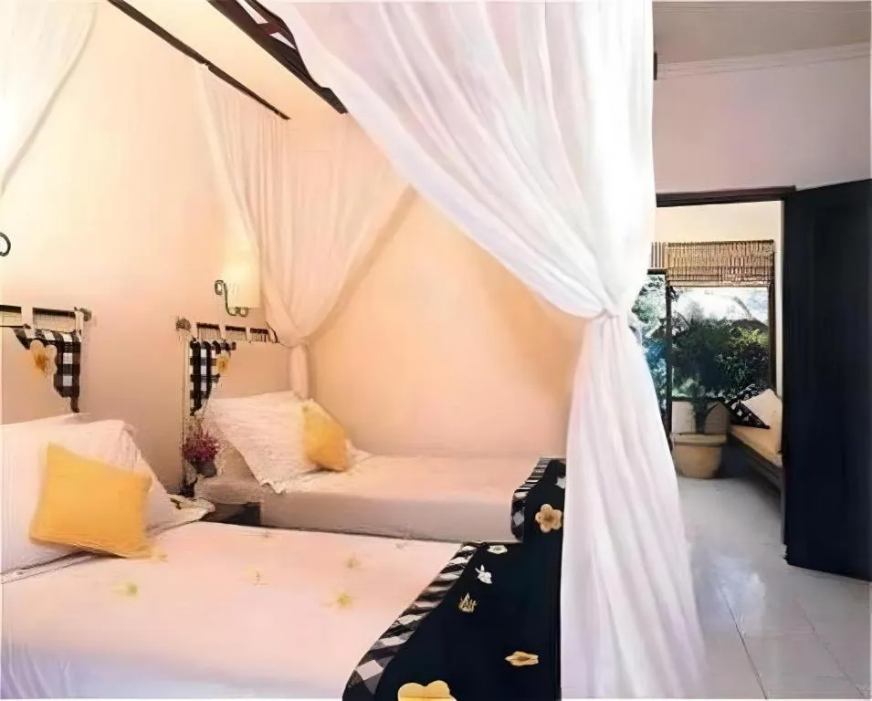 Bed in Oasis Amir Hotel