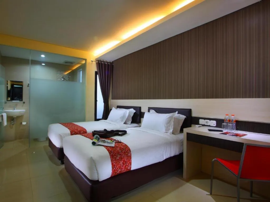 Bed in Sumi Hotel Simpang Lima Semarang