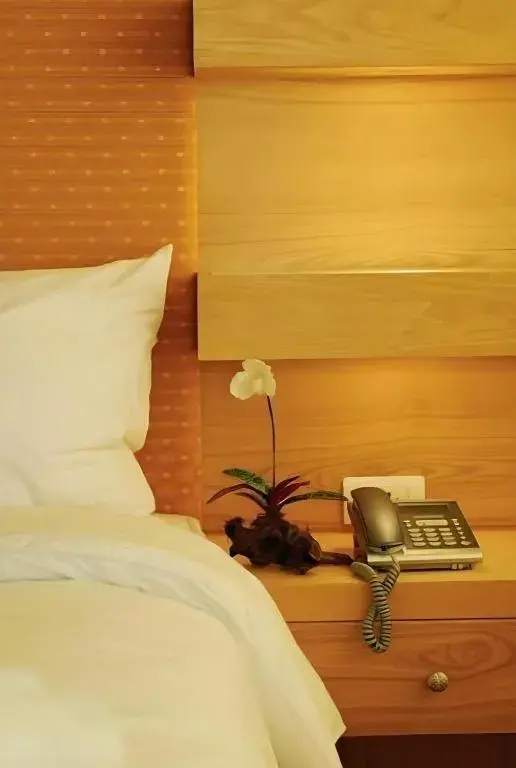 Bed in Western Grand Hotel Ratchaburi Bed in Western Grand Hotel Ratchaburi