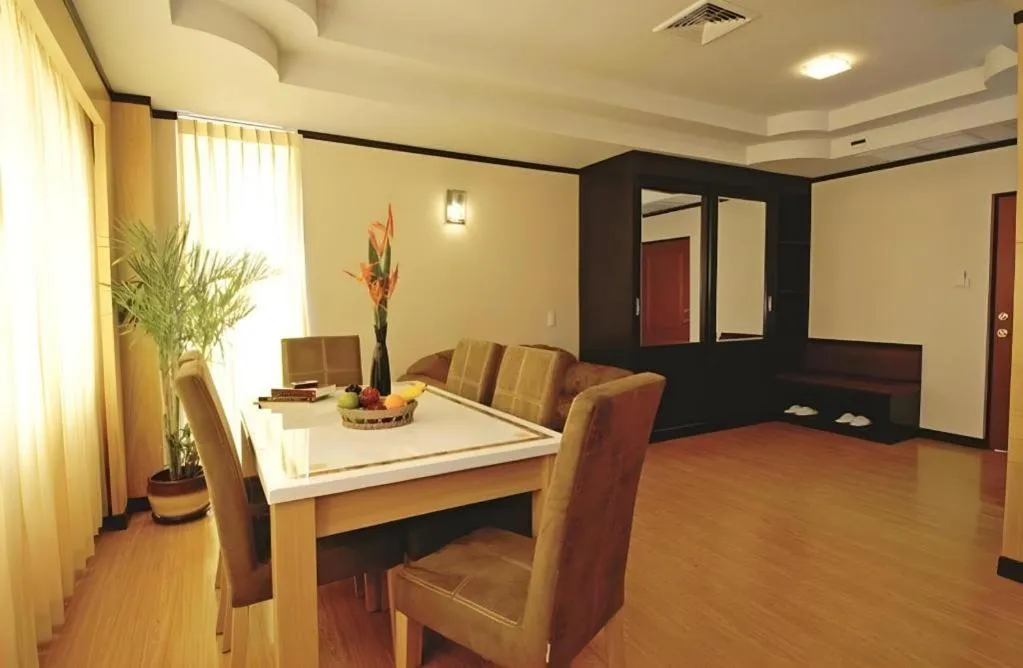 Western Grand Hotel Ratchaburi