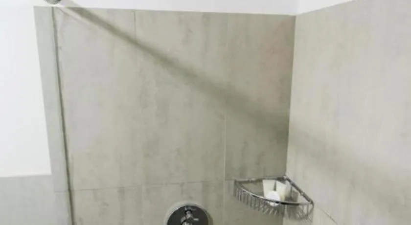 Travelite Express Hotel