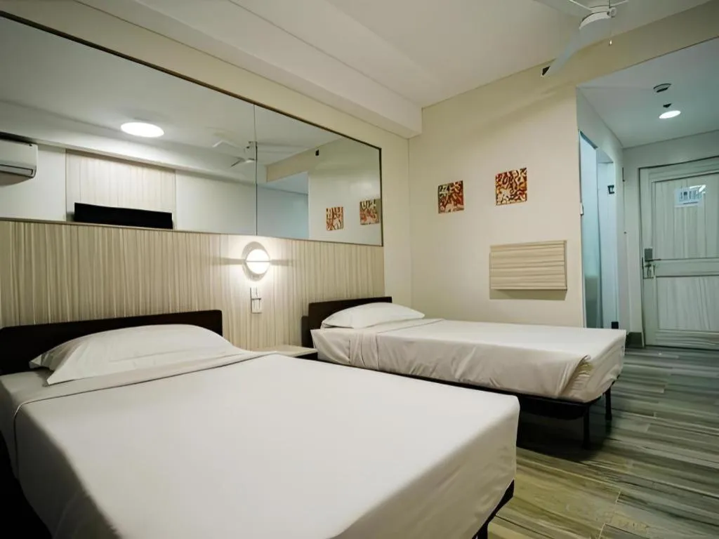 Bed in Travelite Express Hotel