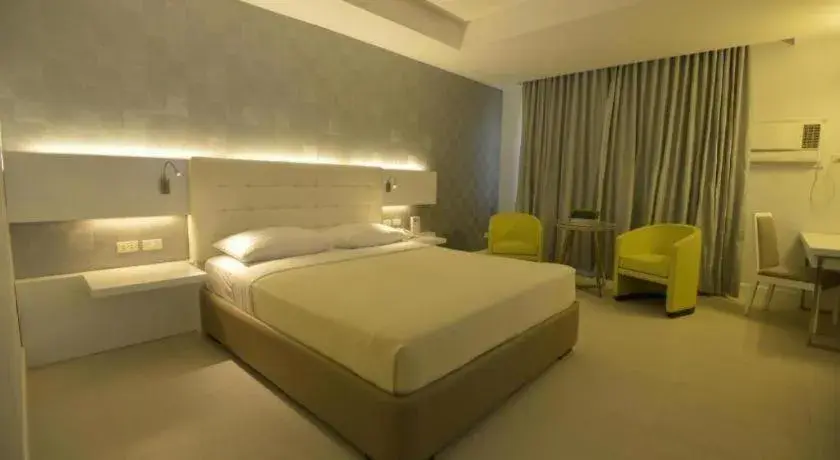 Bed in DIVERSION 21 HOTEL Bed in DIVERSION 21 HOTEL