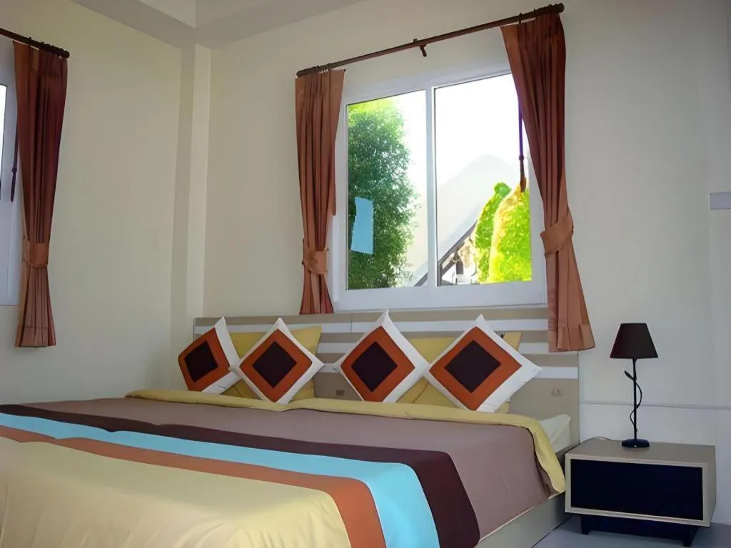 Bed in Sea Beach Koh Larn 1