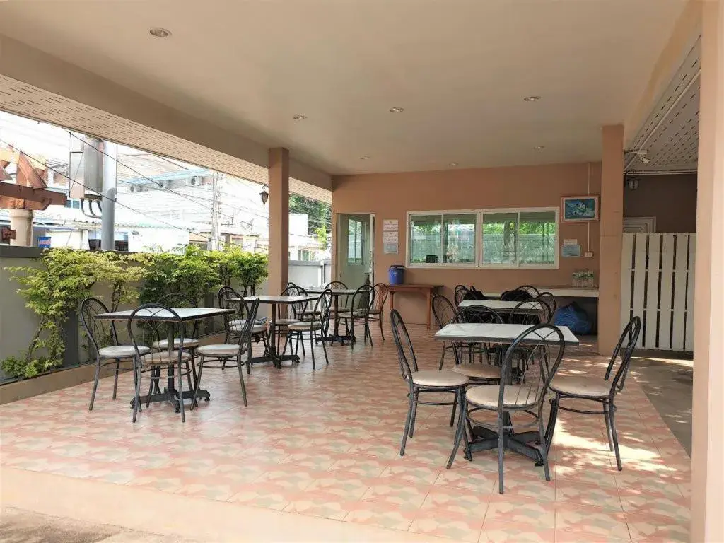 Sea Beach Koh Larn 1 Sea Beach Koh Larn 1