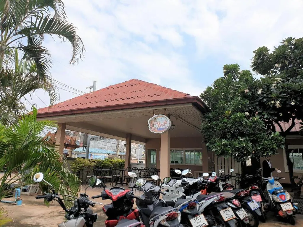 Sea Beach Koh Larn 1