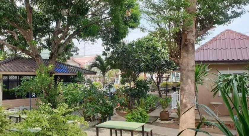 Sea Beach Koh Larn 1