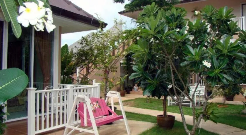 Sea Beach Koh Larn 1