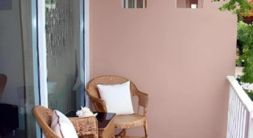 Sea Beach Koh Larn 1