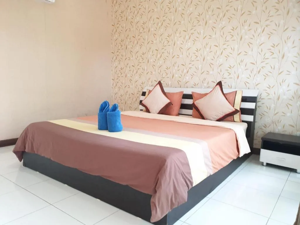 Bed in Sea Beach Koh Larn 1