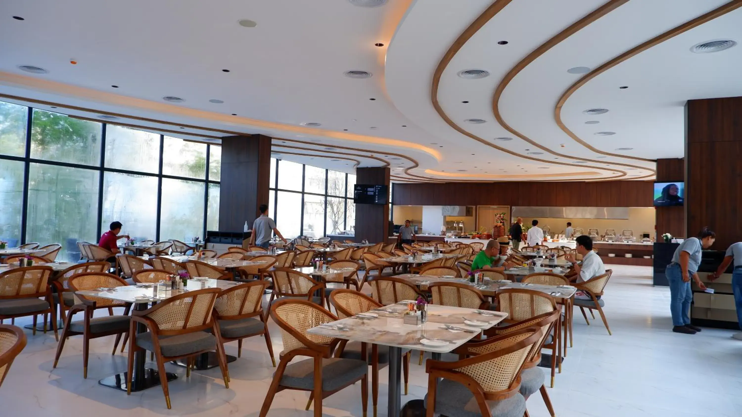 Restaurant/places to eat in Laya Resort Phuket Restaurant/places to eat in Laya Resort Phuket