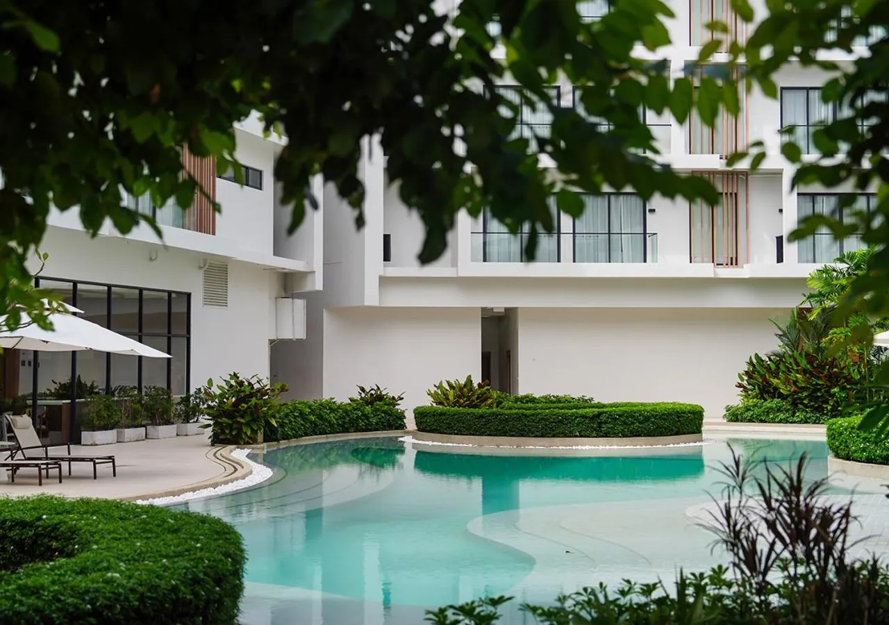 Swimming pool in Laya Resort Phuket