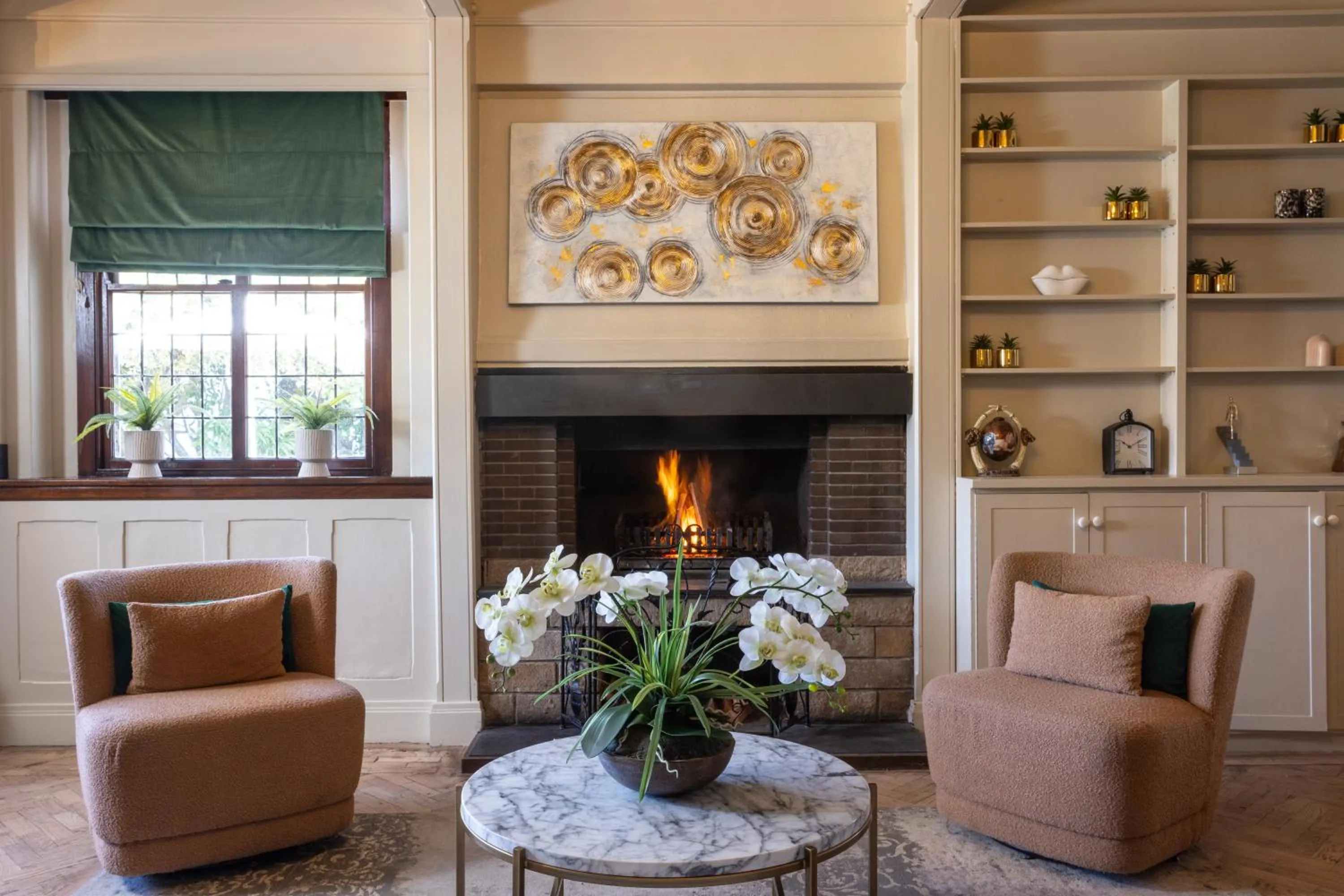 Communal lounge/ TV room in Palm House Boutique Hotel and Spa