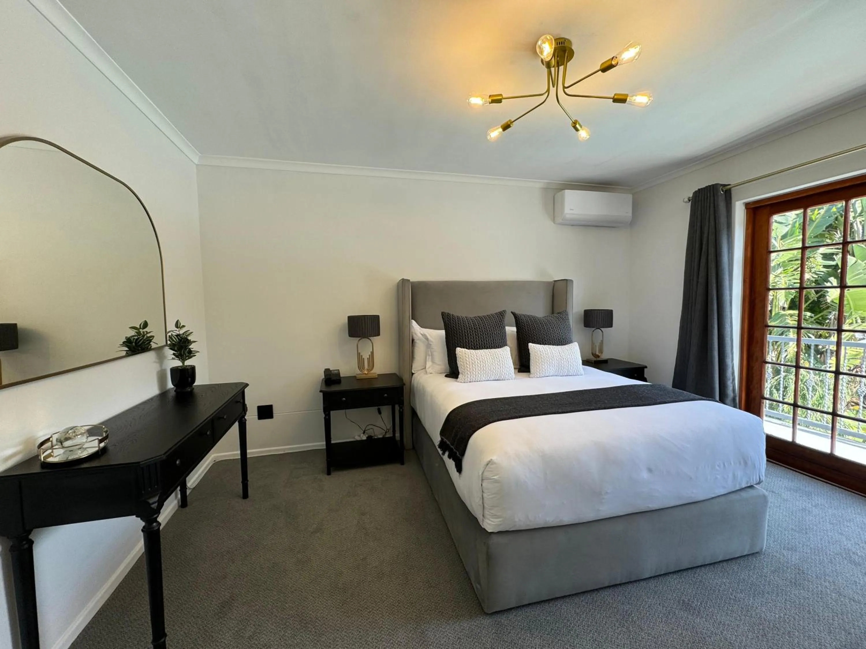 Bedroom, Bed in Palm House Boutique Hotel and Spa