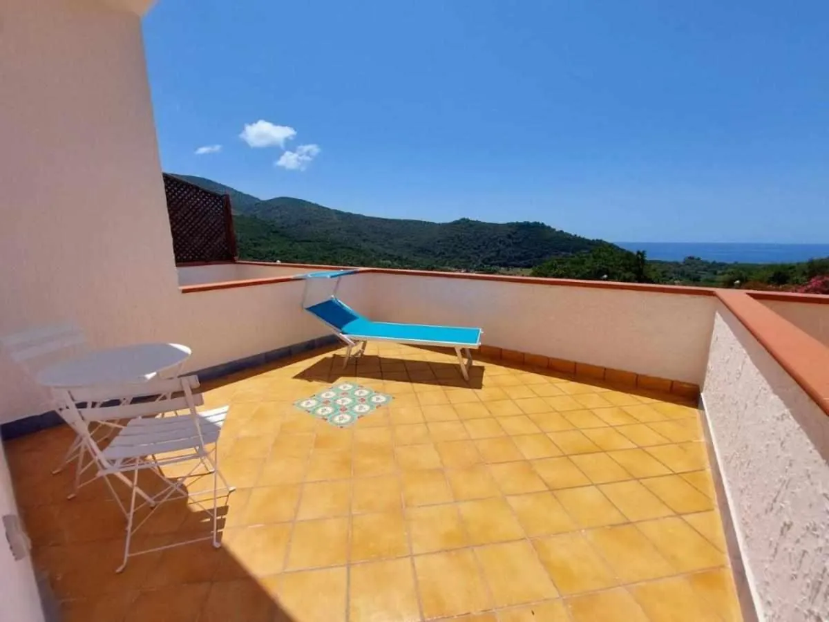 Double Room with Sea View in Itaca Rooms Palinuro