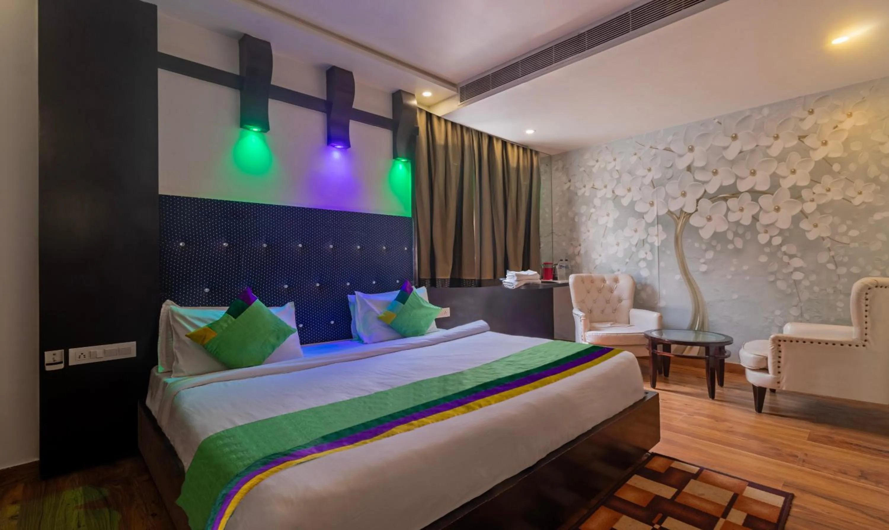 Bedroom, Bed in Treebo The Royal Taj, Near Taj Mahal