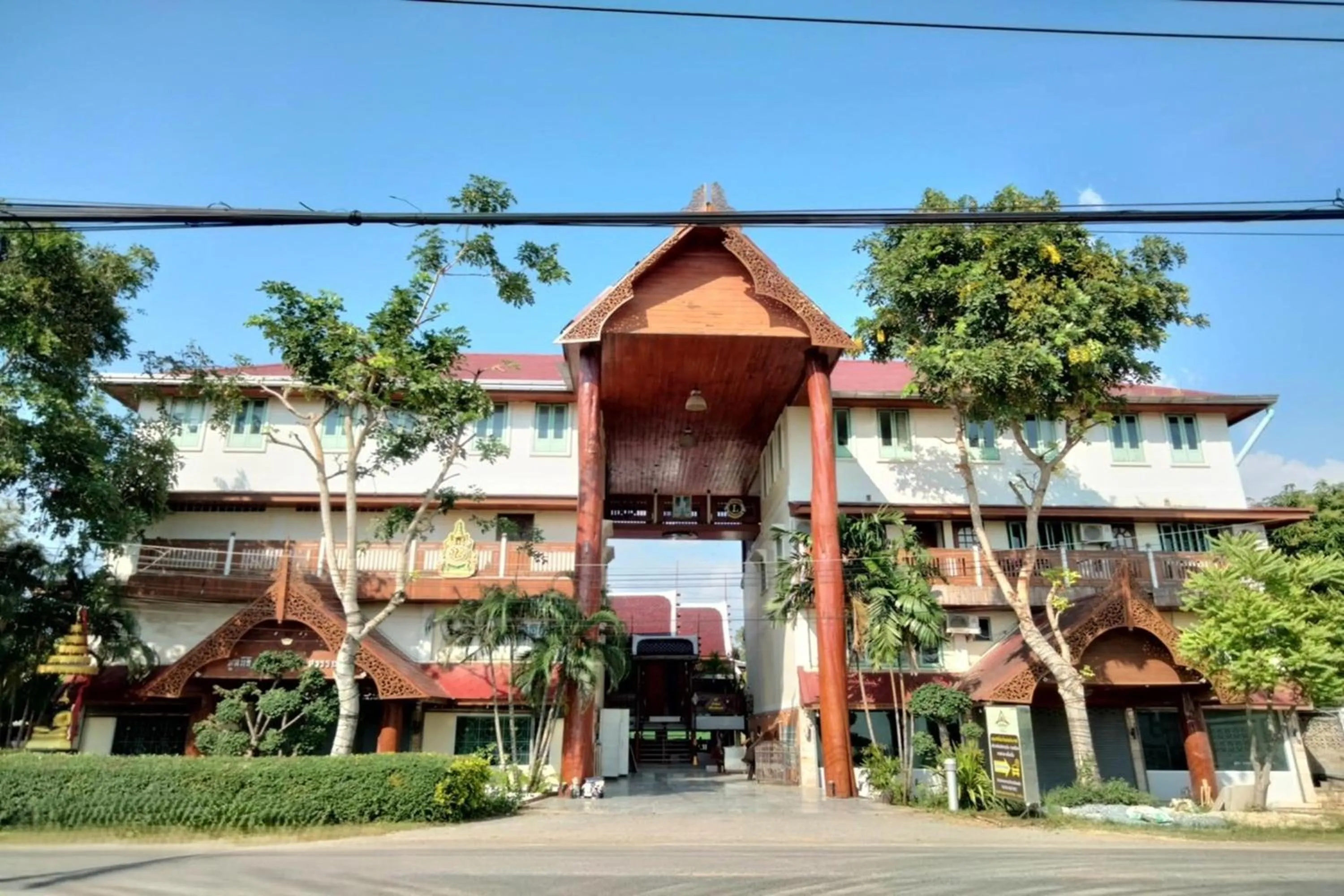 Property building in Ruenthai Ayutthaya Resort and Restaurant