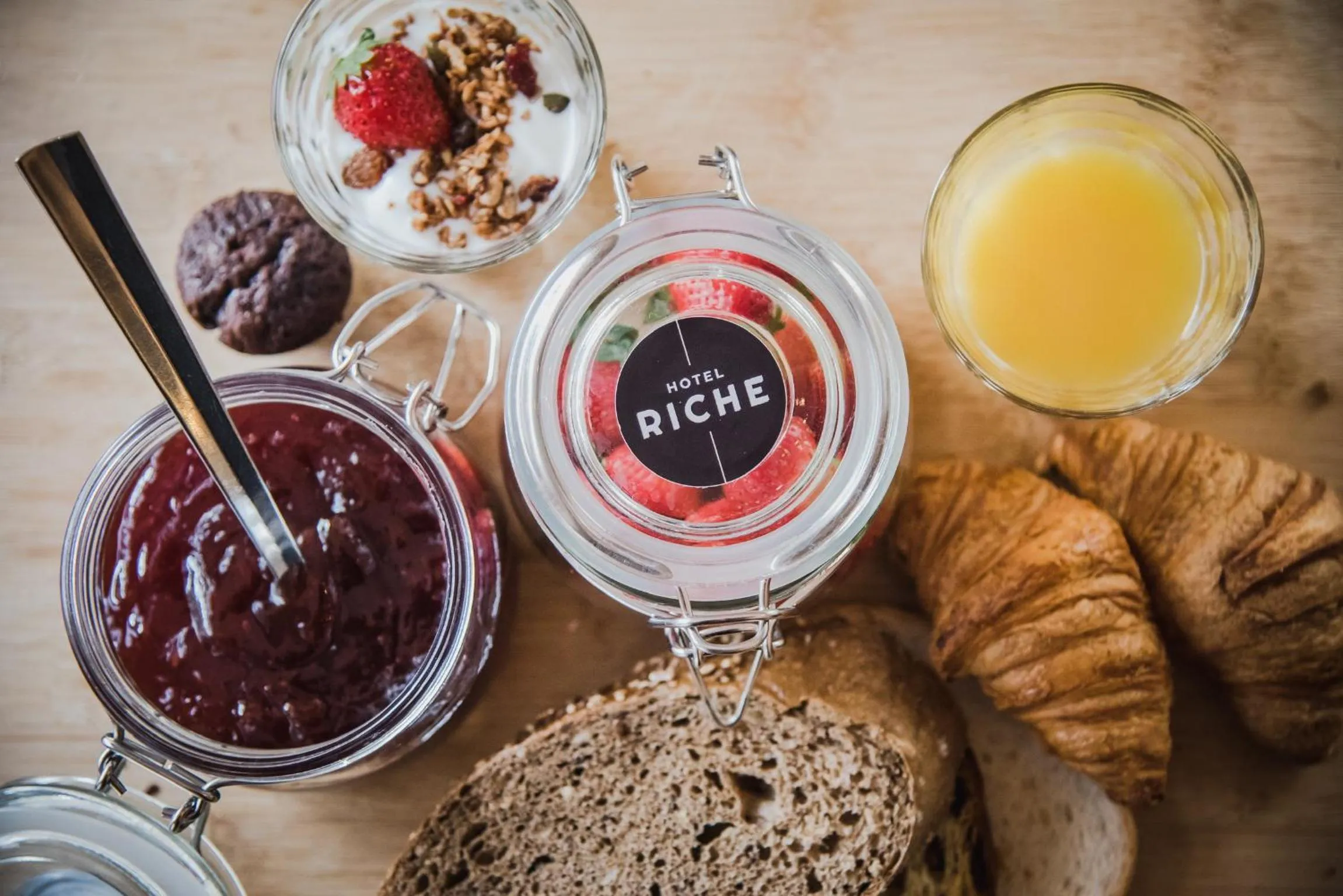 Food and drinks in Hotel Riche