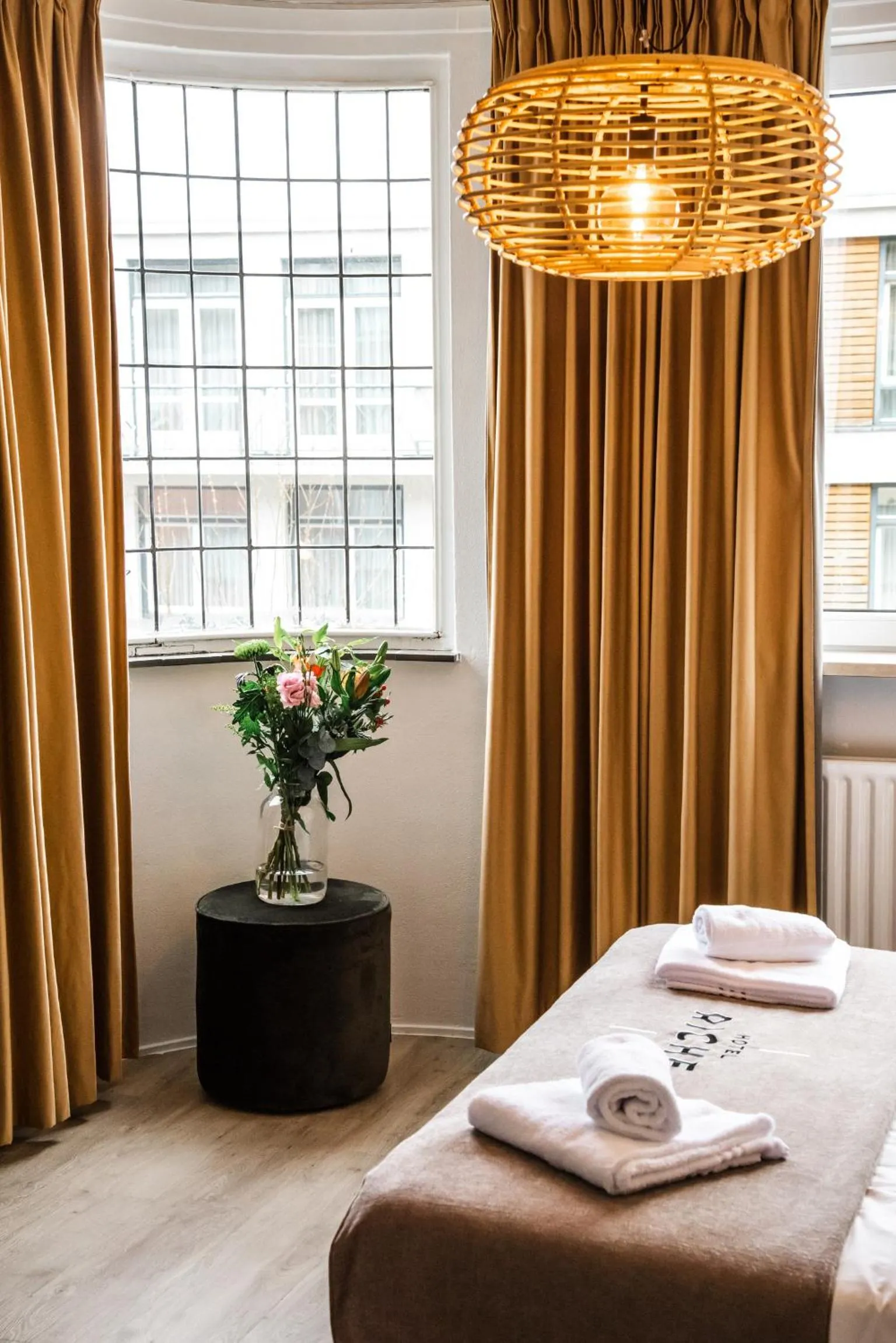 Bedroom, Bed in Hotel Riche