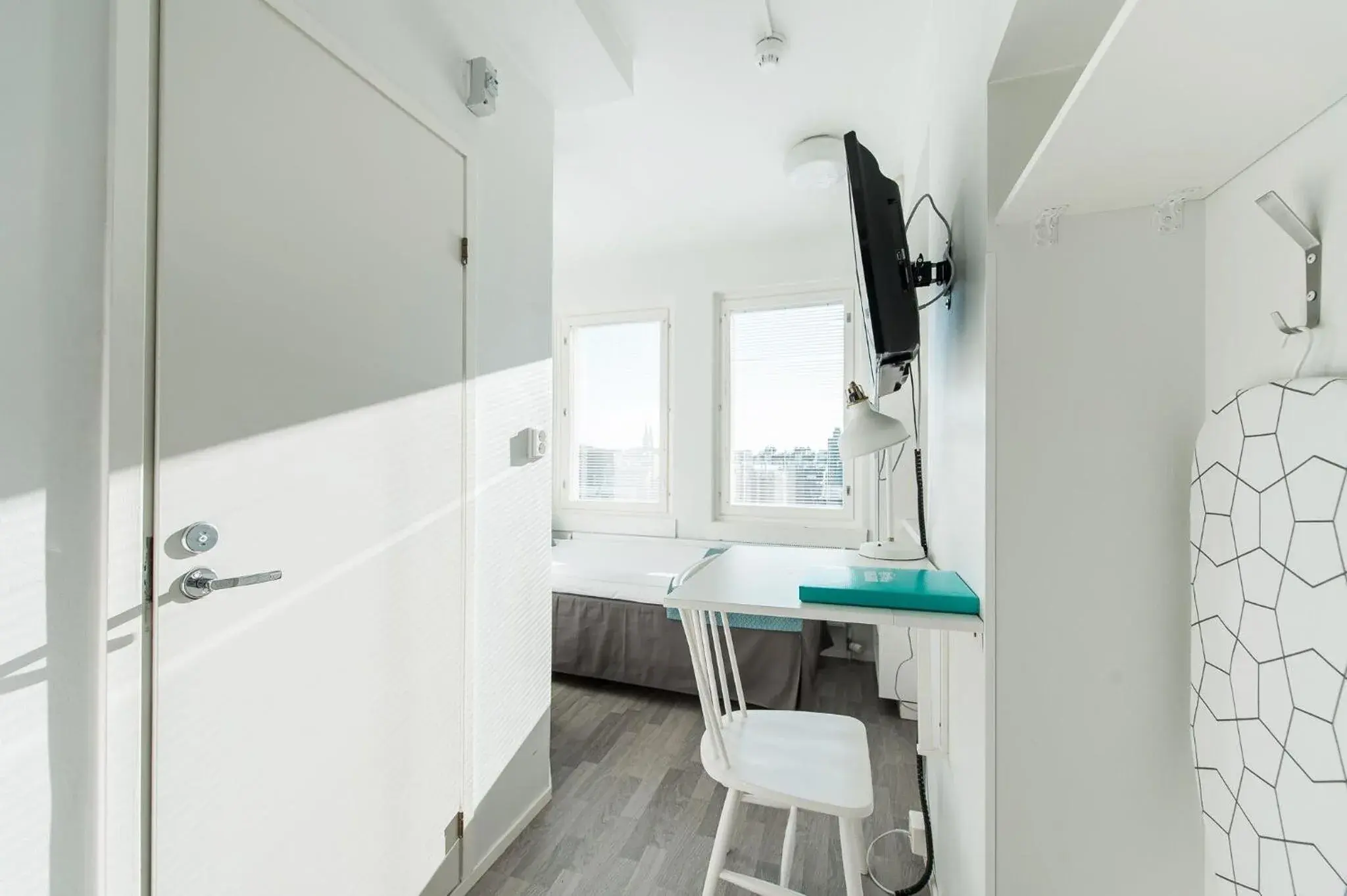 TV and multimedia in Forenom Aparthotel Helsinki Kamppi - contactless check-in TV and multimedia in Forenom Aparthotel Helsinki Kamppi - contactless check-in