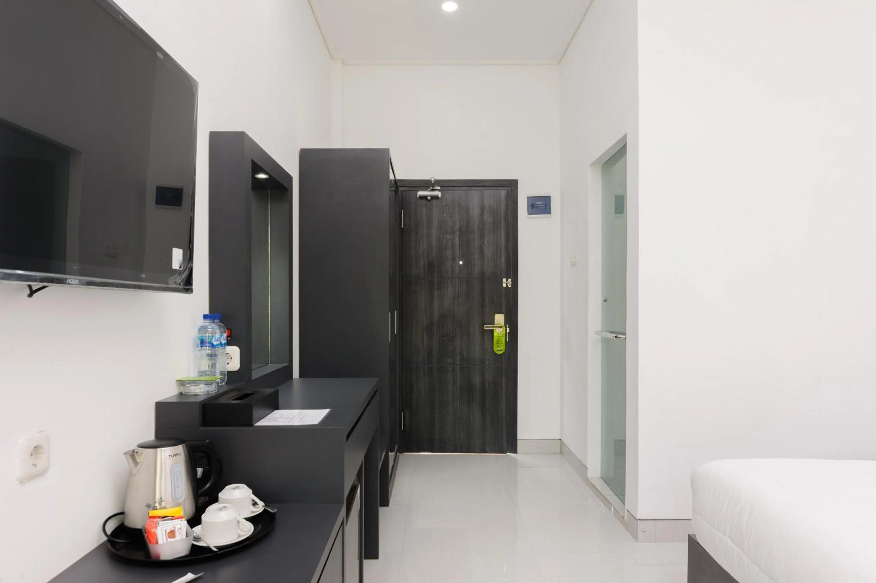 Bedroom in Urbanview Hotel AnD Lampung by RedDoorz
