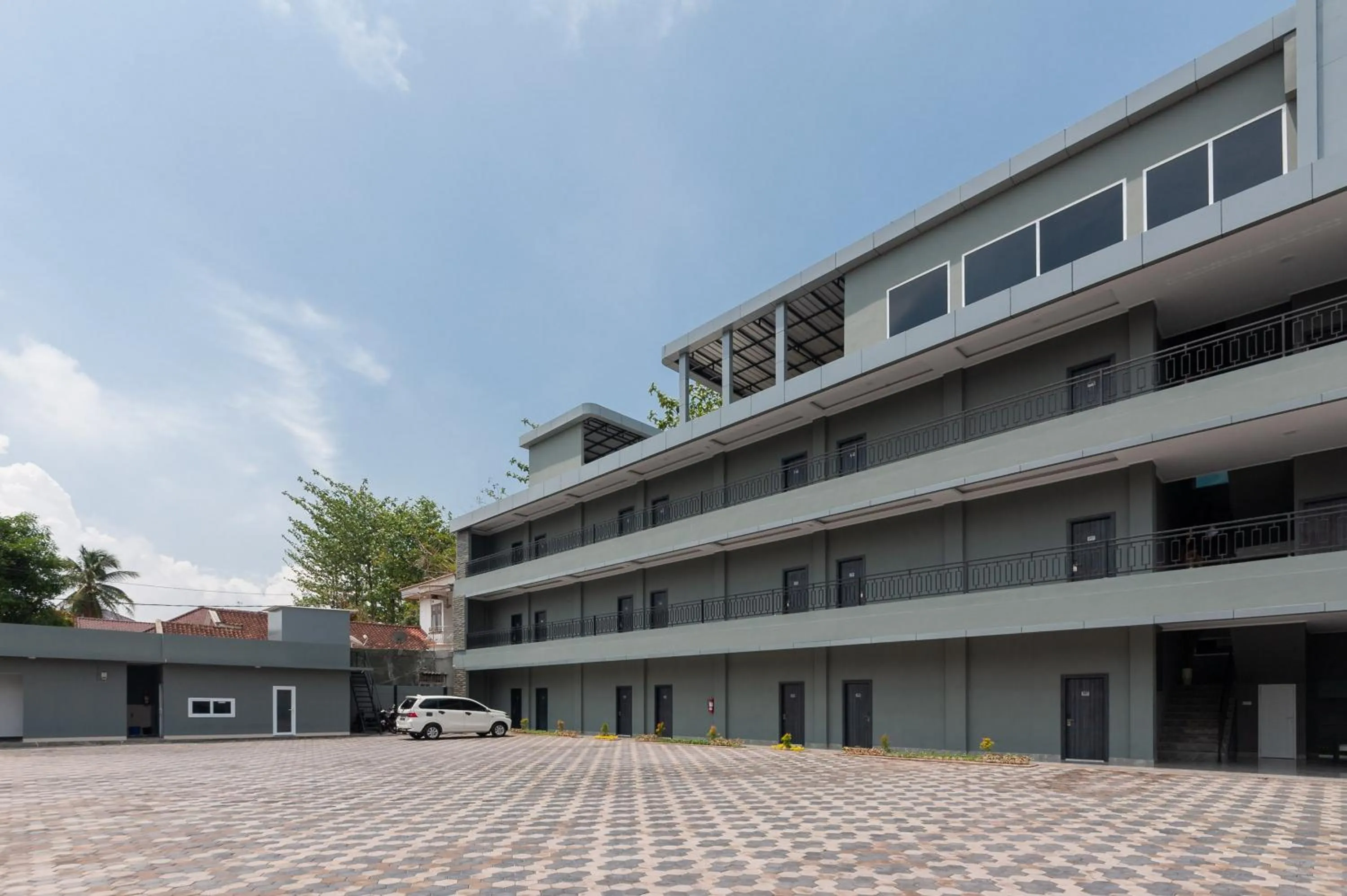 Facade/entrance in Urbanview Hotel AnD Lampung by RedDoorz