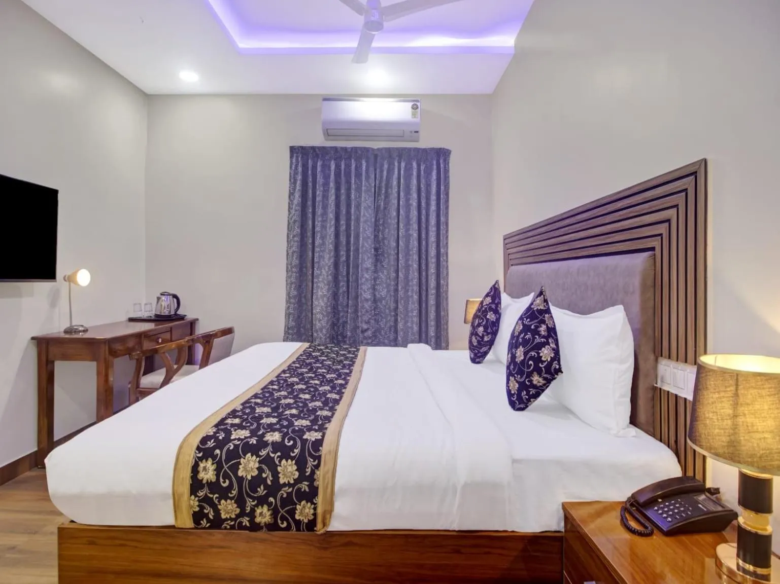 Bedroom, Bed in THE SUPERB HOTEL PVT LTD