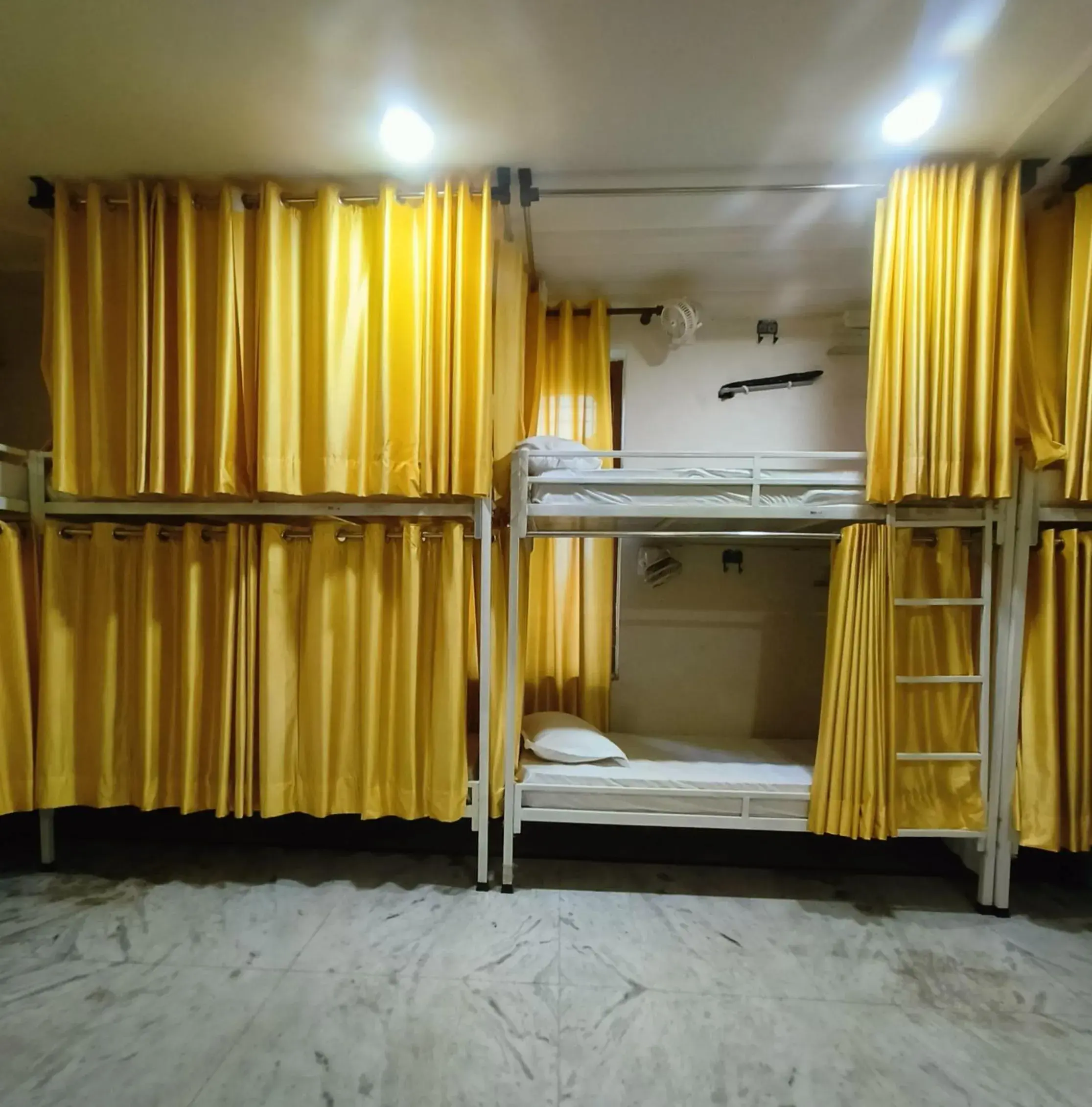 bunk bed, Bed in Ohh Hostler bunk bed, Bed in Ohh Hostler