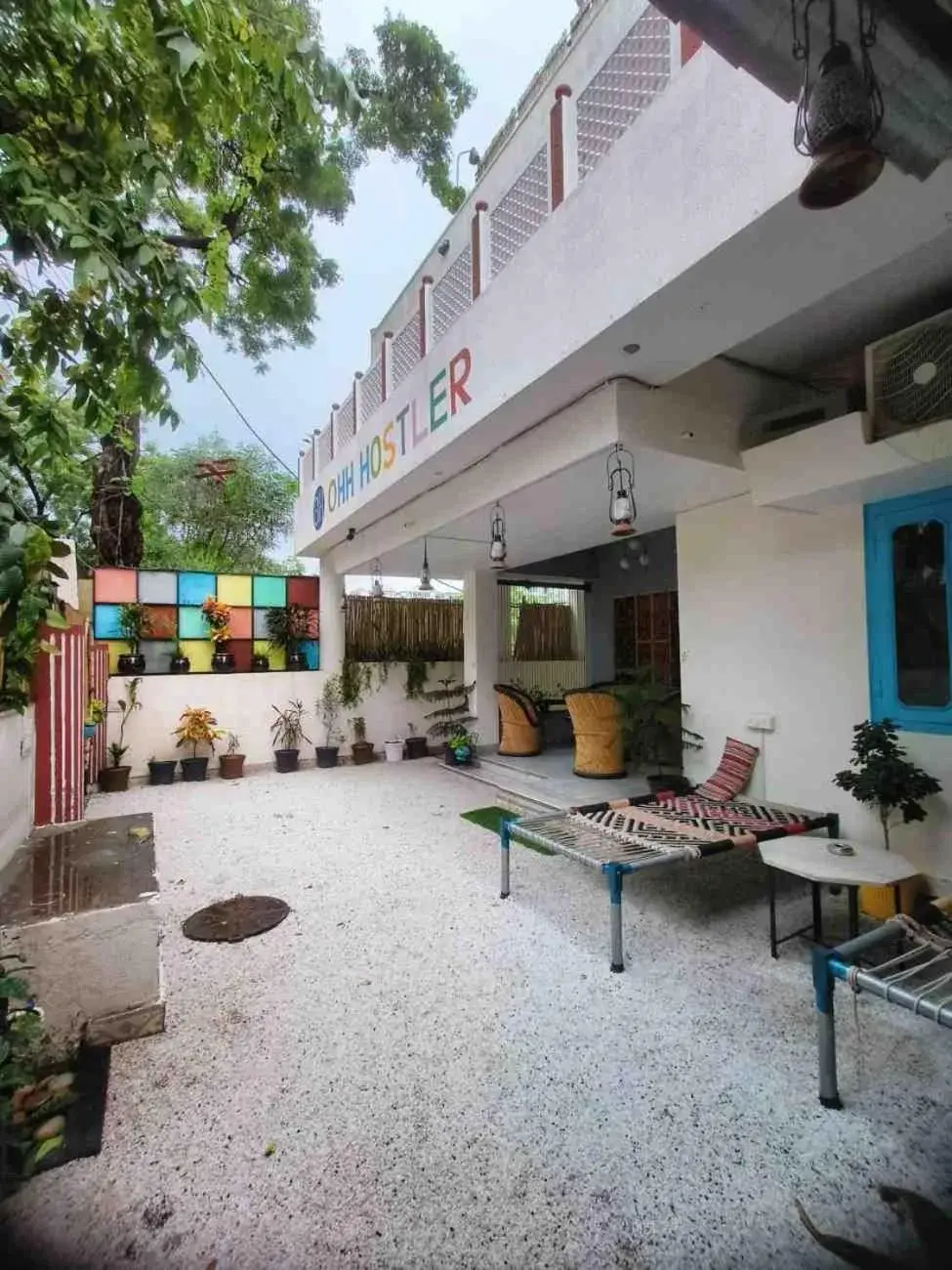 Ohh Hostler Ohh Hostler