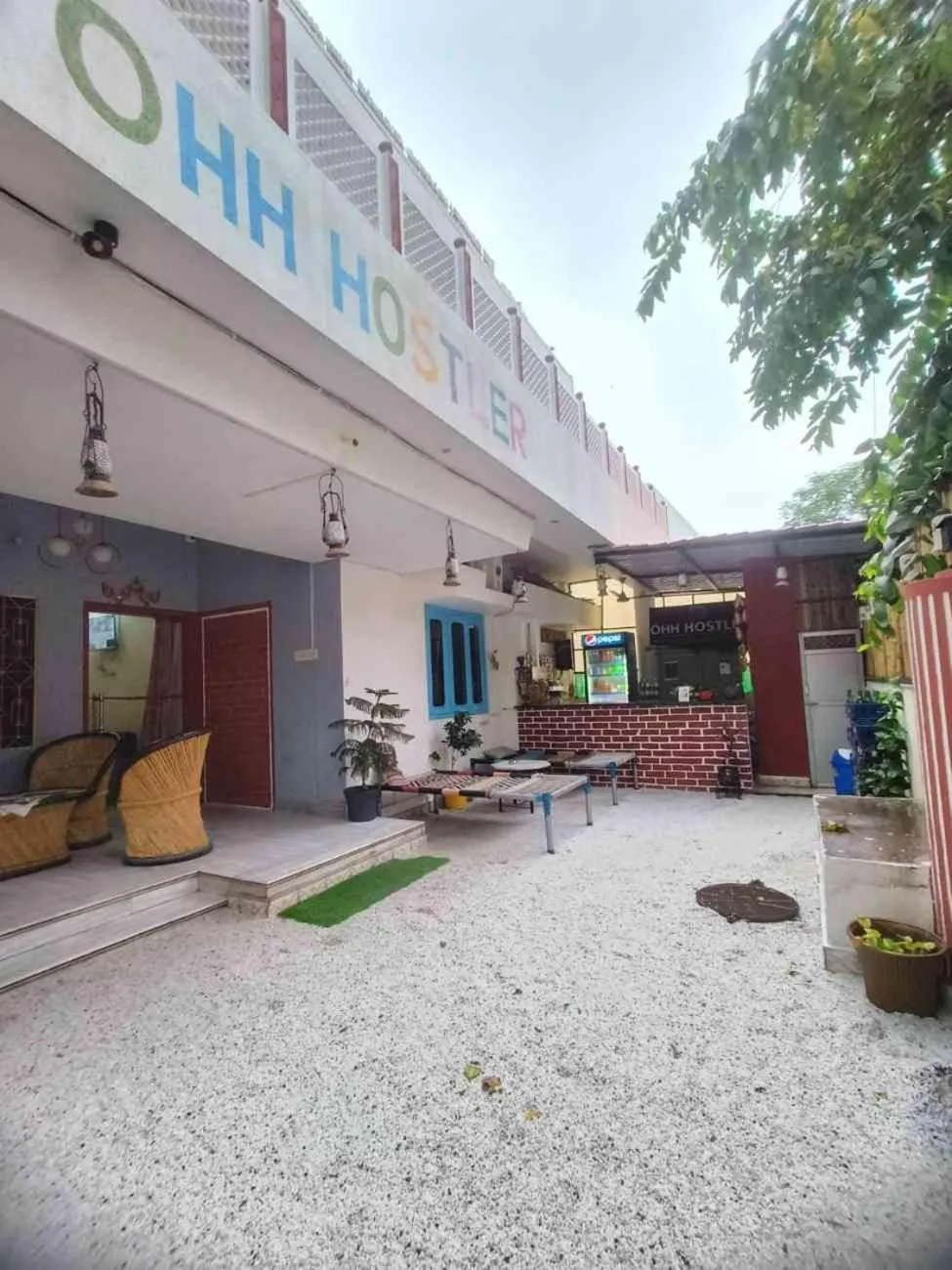 Facade/entrance in Ohh Hostler