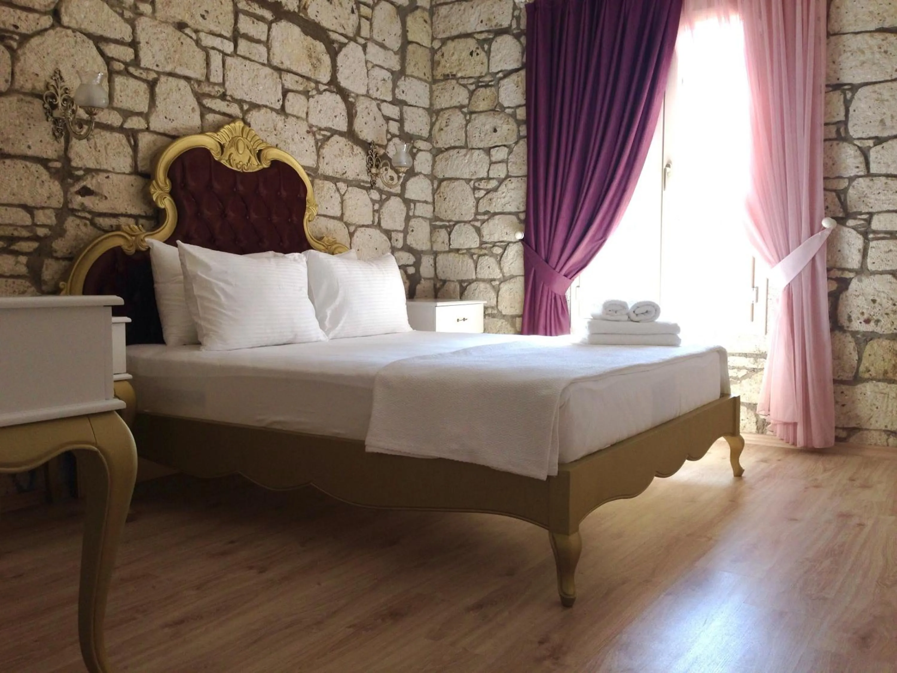 Bed in Alacati Alaris Hotel