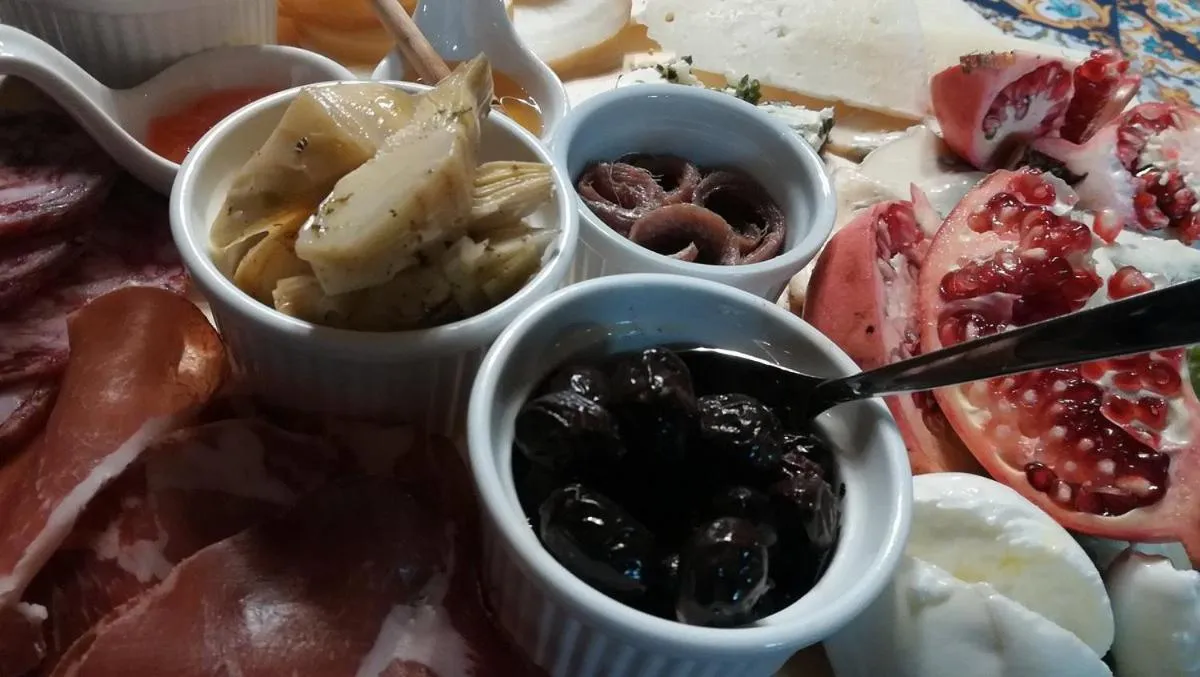 Restaurant/places to eat in B&B Eyexei Domus