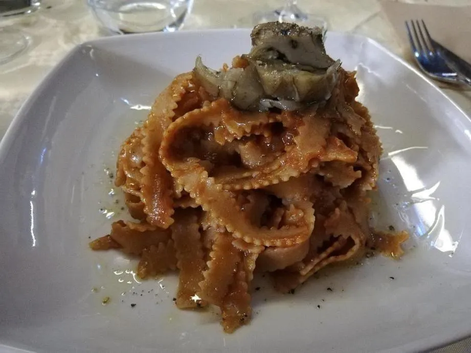 Restaurant/places to eat in B&B Eyexei Domus