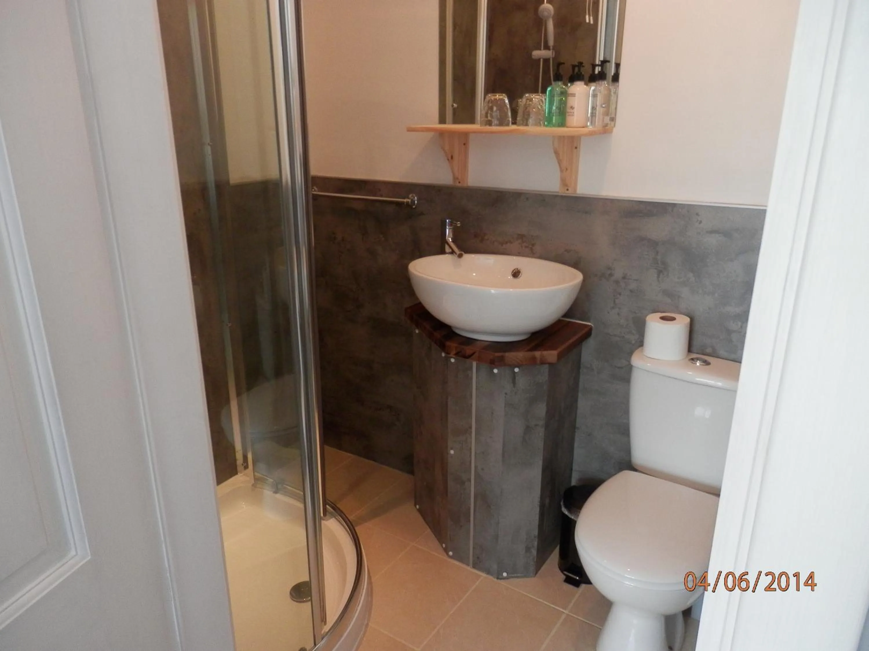 Bathroom in The Whitehouse