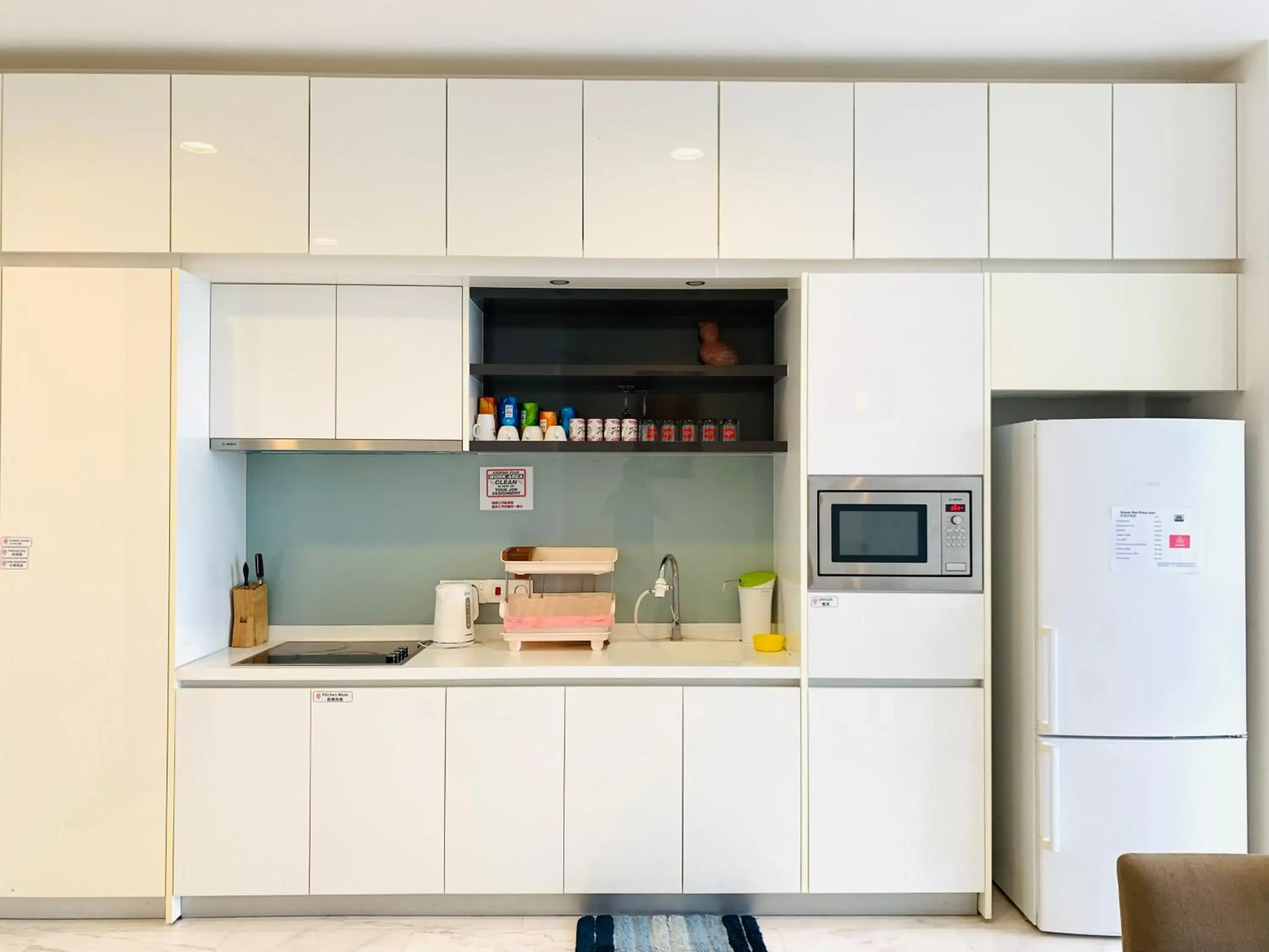 Kitchen or kitchenette, Kitchen/Kitchenette in Platinum Suites KLCC by Homesphere