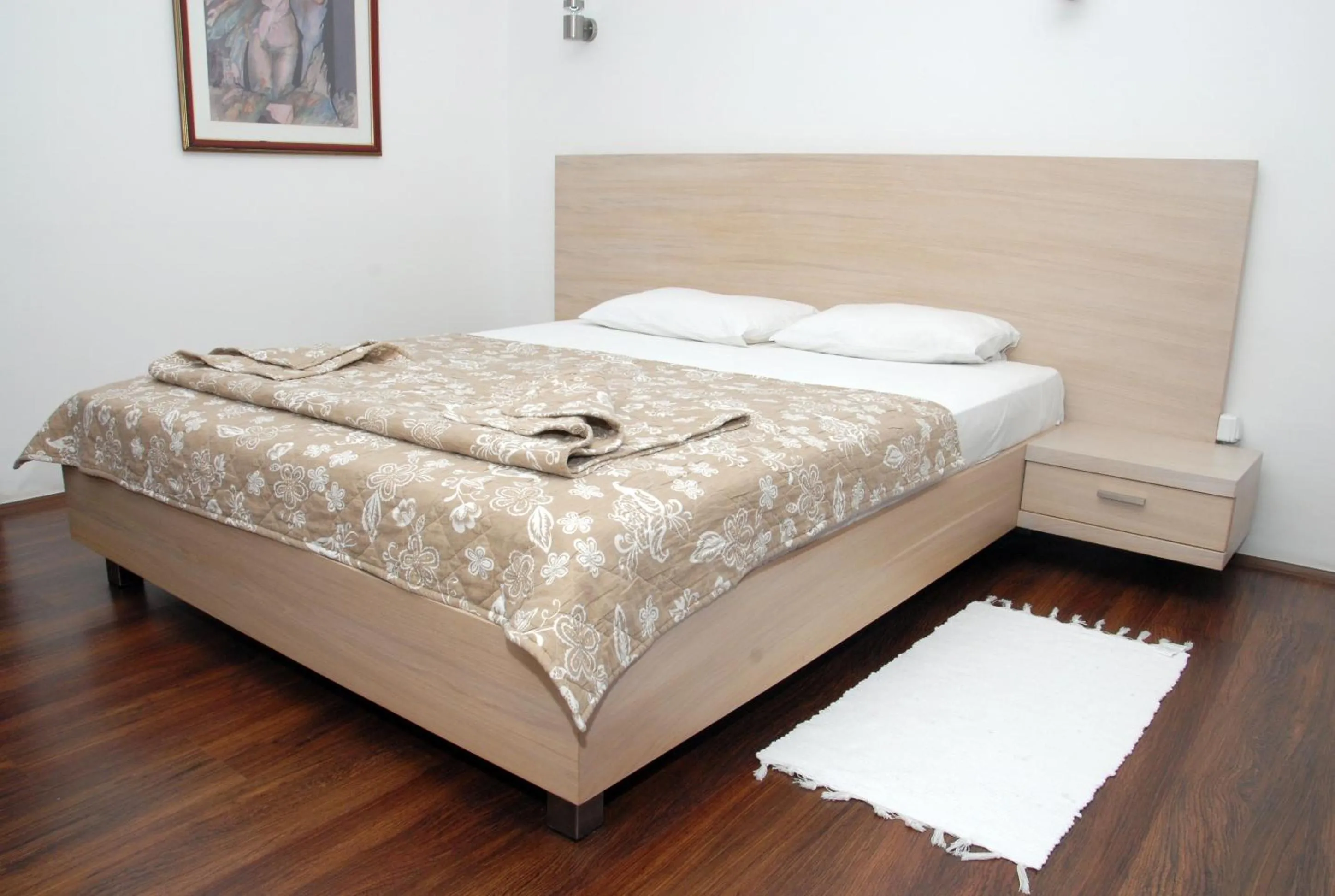 Standard Double or Twin Room in Hotel Dunav Požarevac