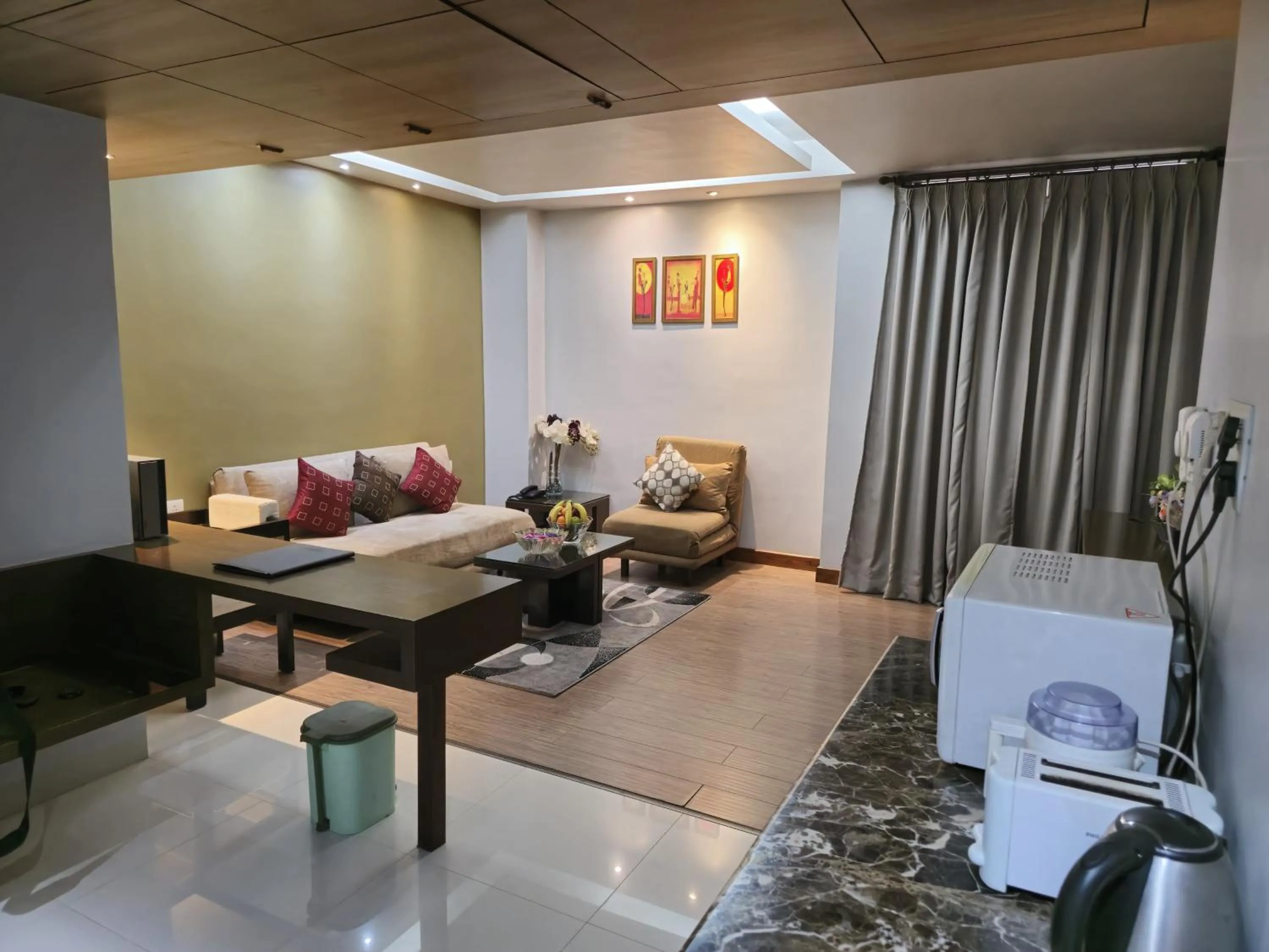 Seating area in Hotel Daaysco Oley Allo