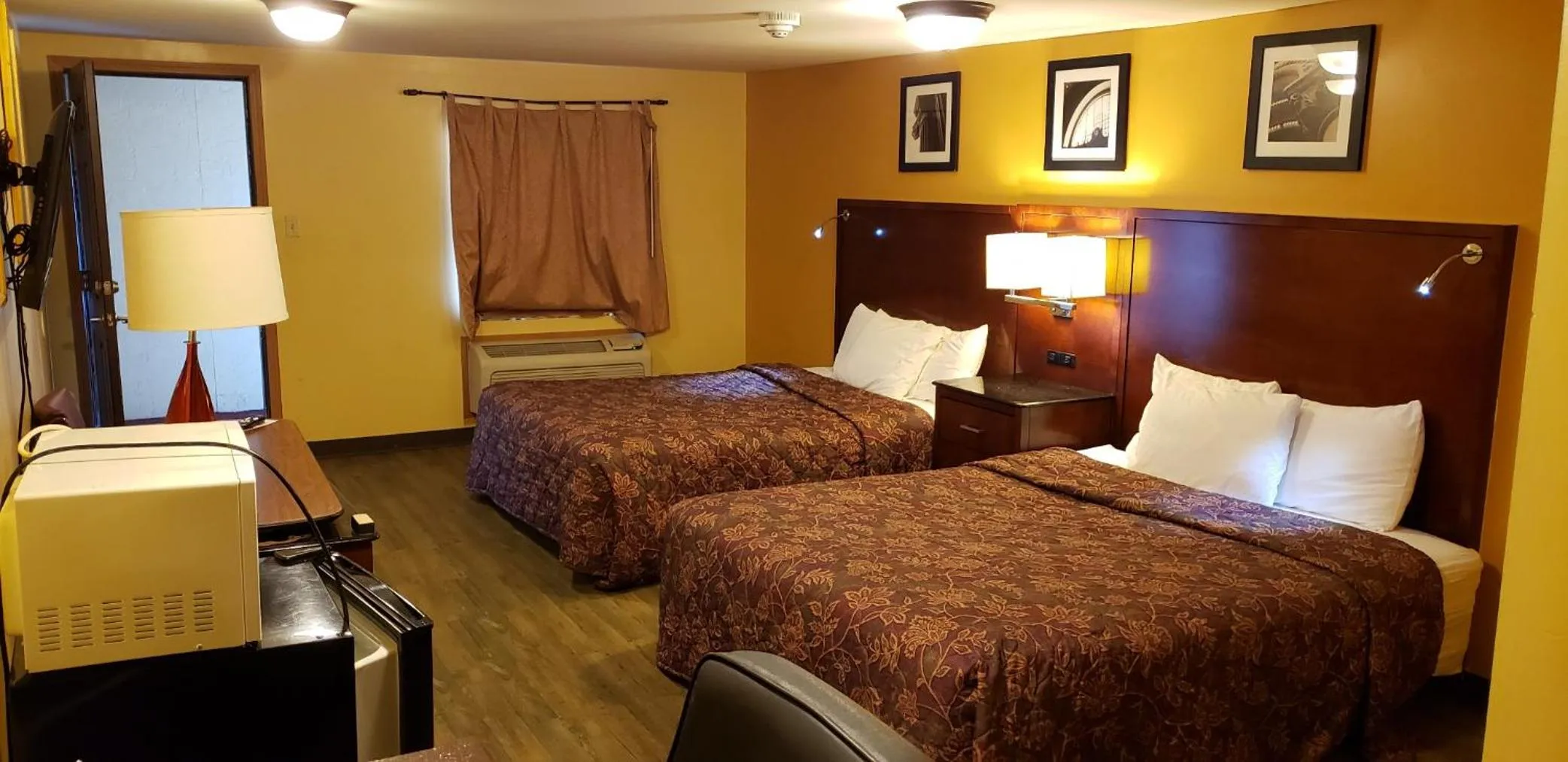 Bed in Regal Inn Coffeyville