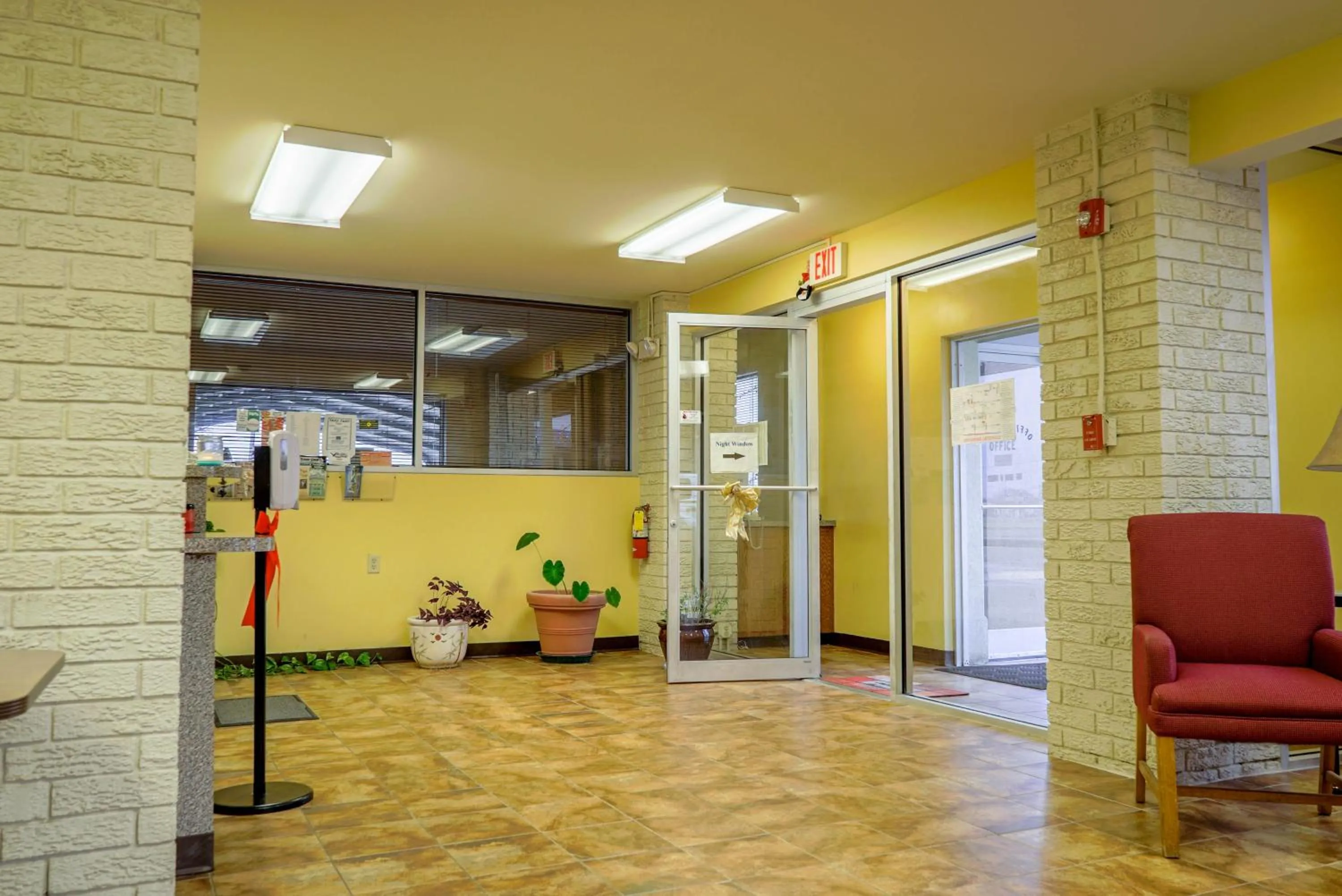 Lobby or reception in Regal Inn Coffeyville