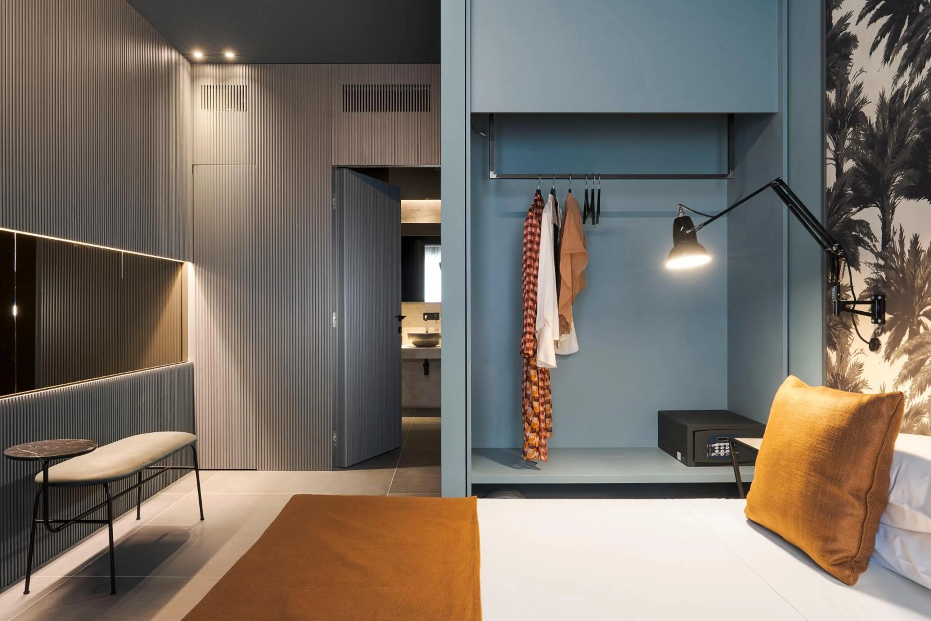 Photo of the whole room, Bed in Catania Smart Hotel