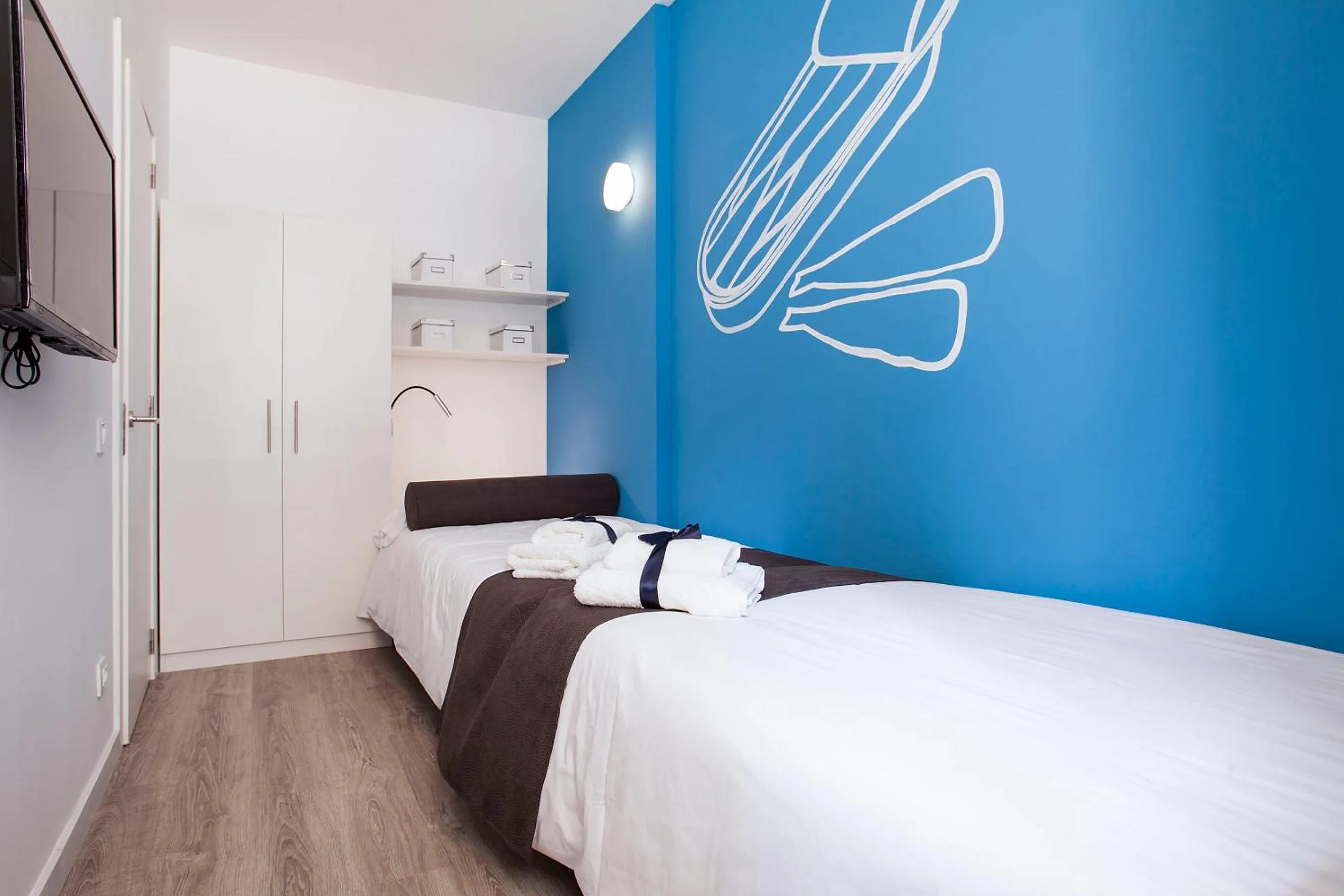 Bedroom, Bed in Habitat Apartments ADN