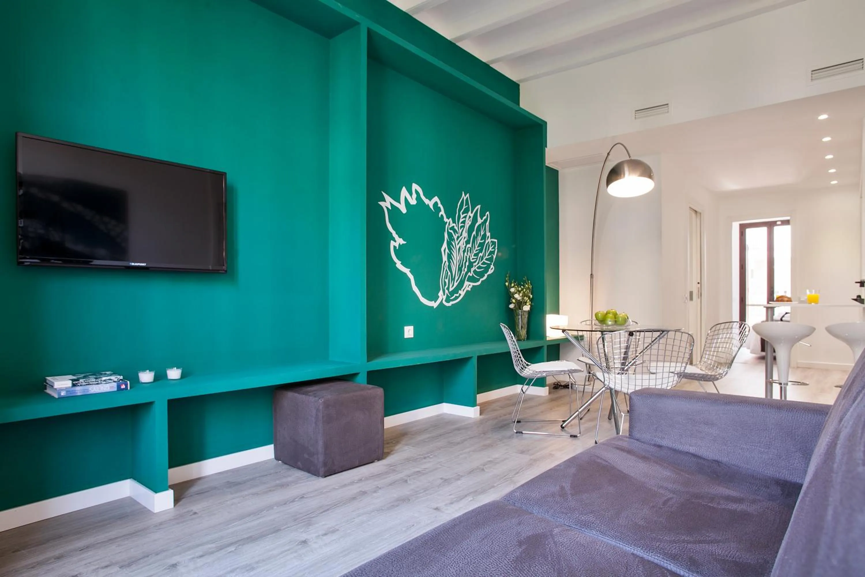 Dining area in Habitat Apartments ADN