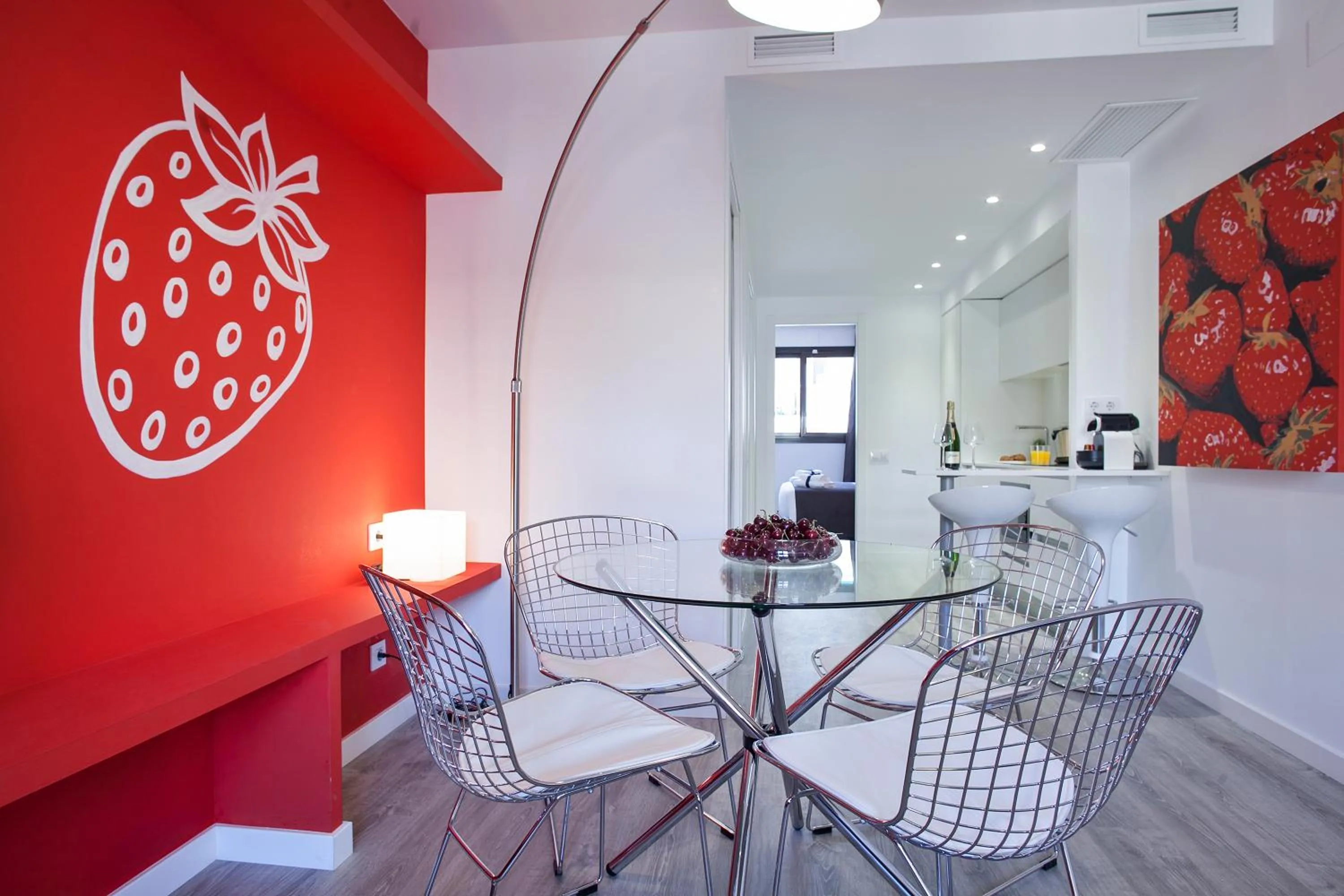 Dining area in Habitat Apartments ADN