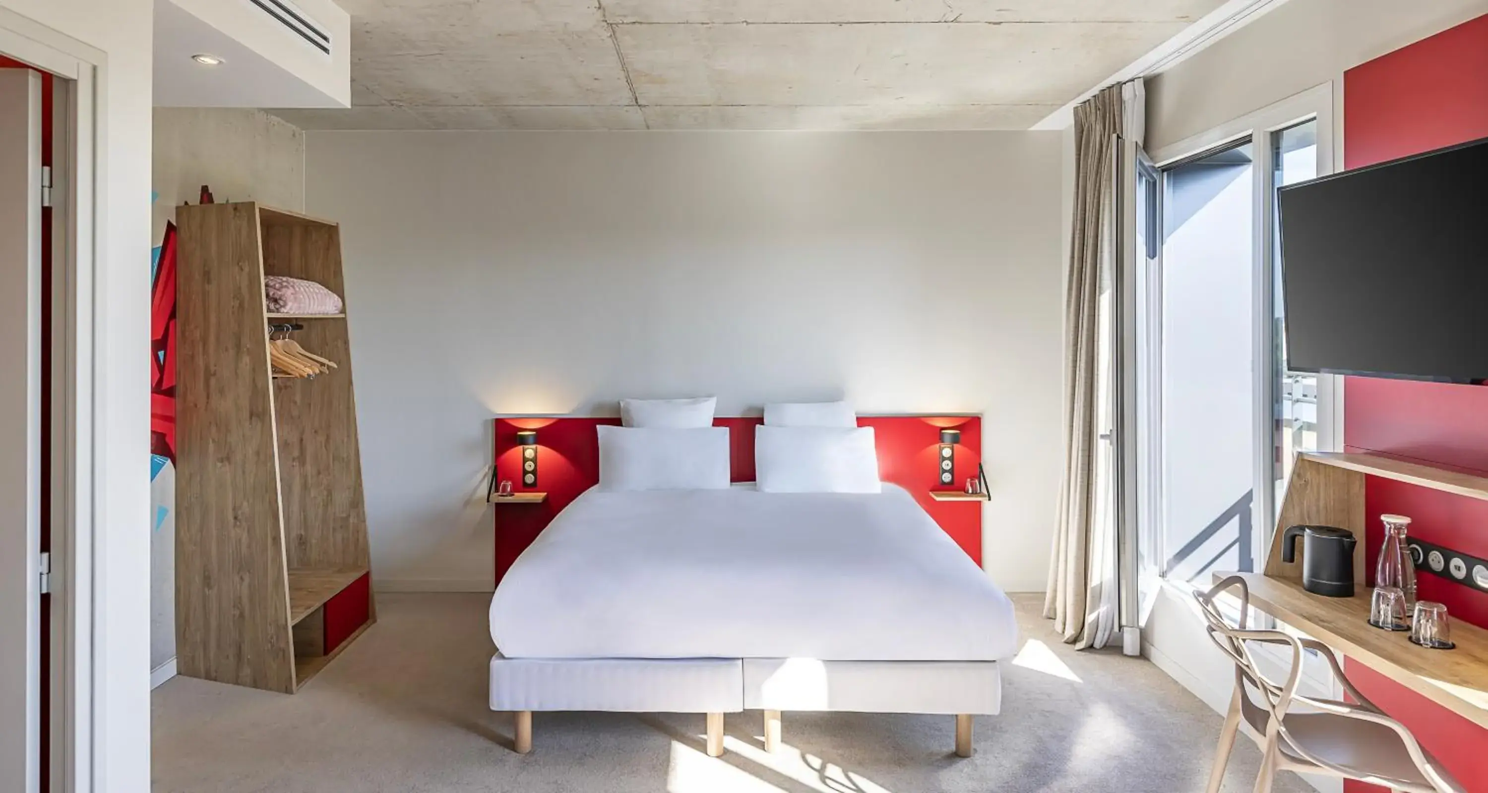 Bedroom, Bed in Best Western 11BAUER Paris Saint-Ouen Bedroom, Bed in Best Western 11BAUER Paris Saint-Ouen