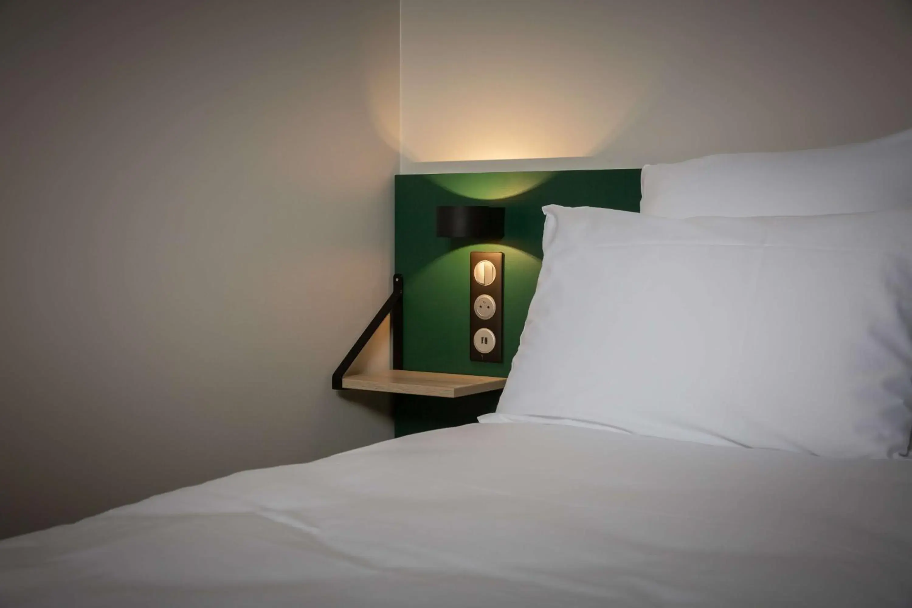 Bedroom, Bed in Best Western 11BAUER Paris Saint-Ouen Bedroom, Bed in Best Western 11BAUER Paris Saint-Ouen