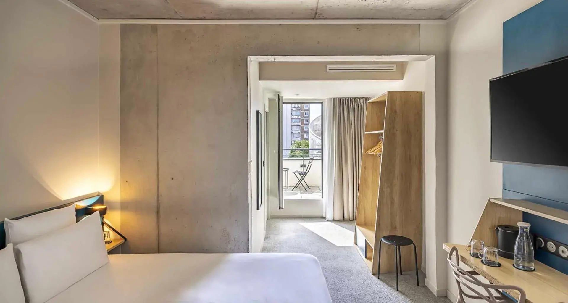 Bedroom, Bed in Best Western 11BAUER Paris Saint-Ouen Bedroom, Bed in Best Western 11BAUER Paris Saint-Ouen