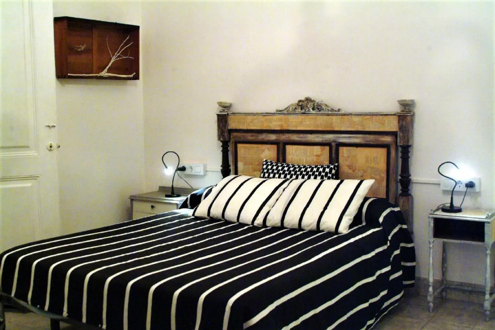 Bedroom, Bed in Hostal Montsoliu Bedroom, Bed in Hostal Montsoliu
