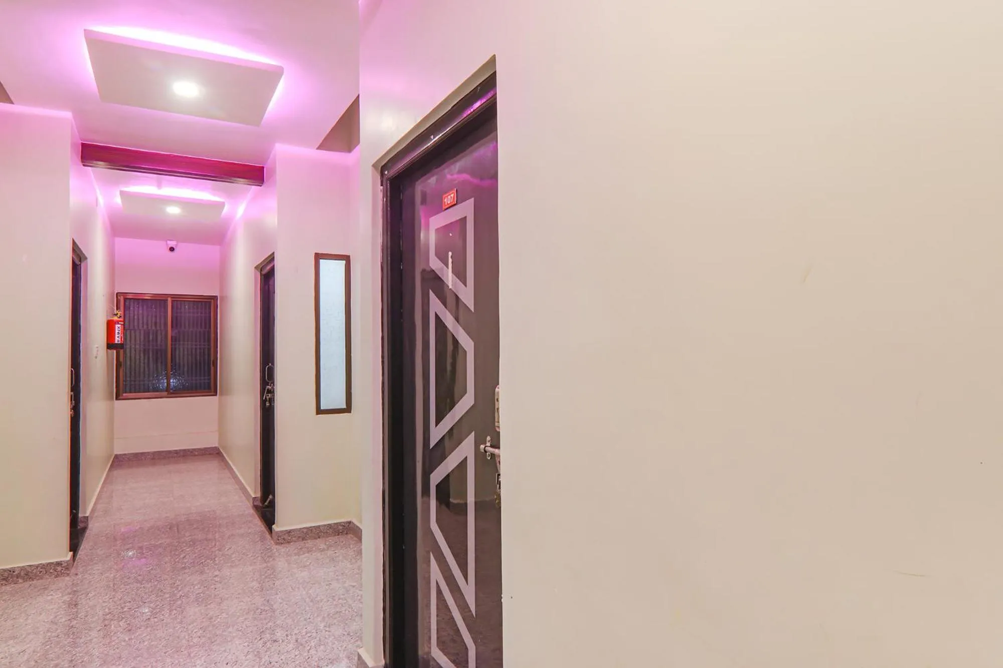 Lobby or reception in Via Saryu